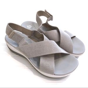 cloudsteppers by clarks slippers